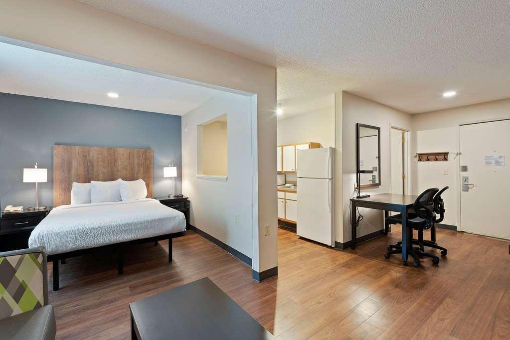 Extended Stay America Select Suites - Charlotte - University Place - E Mccullough Dr Værelse billede